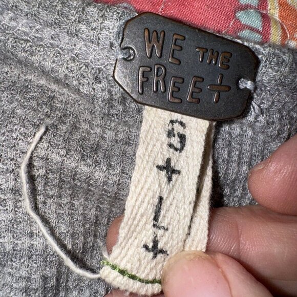 We The Free People Size Large Gray Long Sleeve Top Ruffled Waffle - Picture 3 of 7